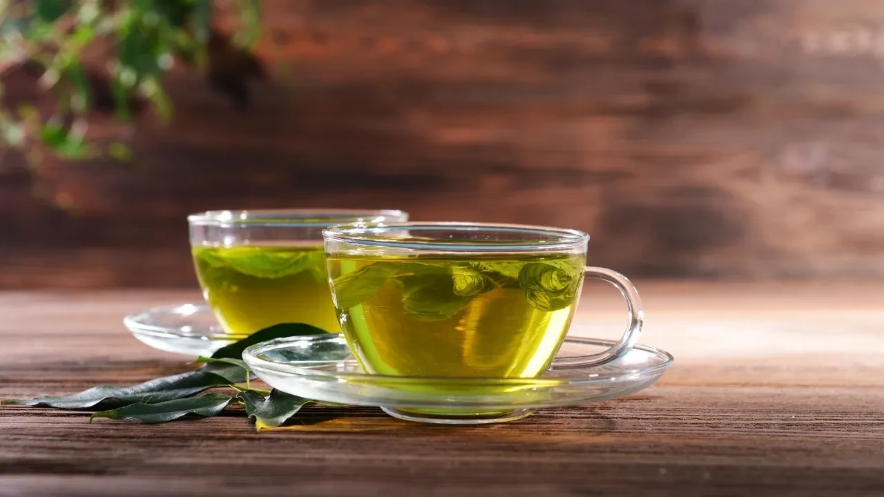Yeşil çayı yıllardır zayıflamak için yanlış içmişiz! Güney Korelilerin gizli sırrı