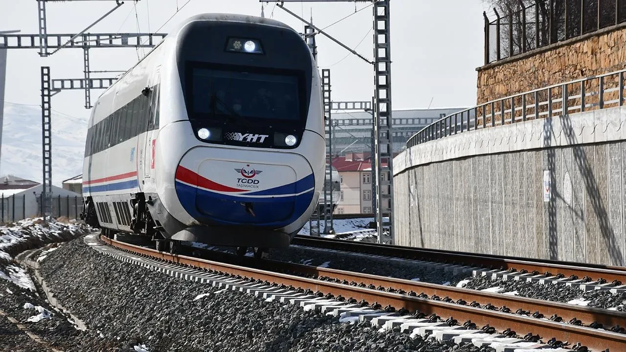 YHT bilet fiyatlarına zam geldi: İşte güncel fiyatlar