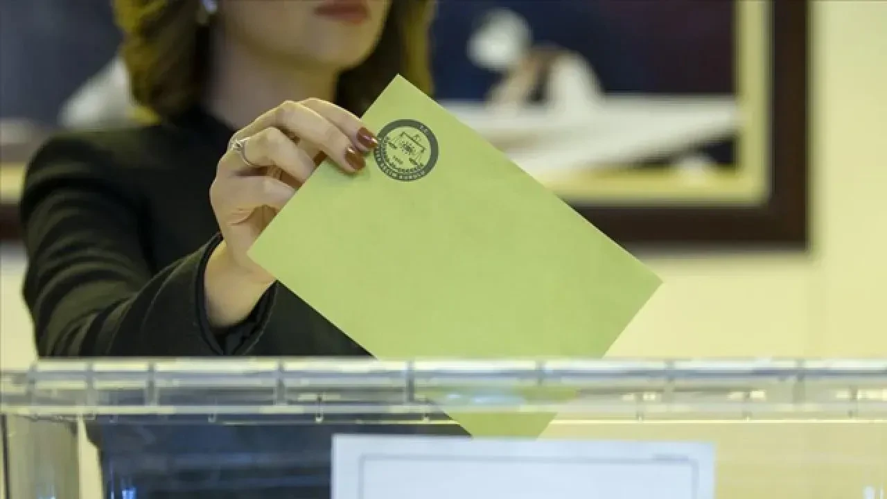 Bu pazar seçim olsa kim kazanır? Asal'ın ağustos ayı anket sonuçları dikkat çekti: İşte zirvedeki parti