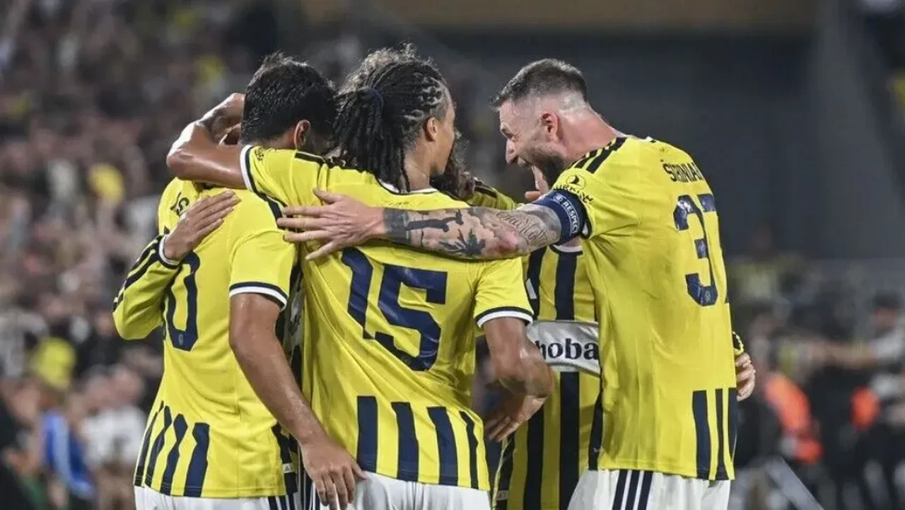 Fenerbahçe Lyon maçı hangi kanalda? Şifresiz izlemek için frekans ayarları!