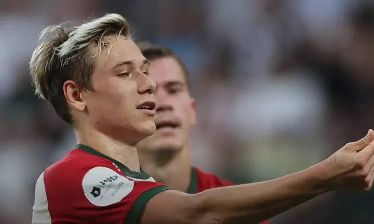 Galatasaray transferde mutlu sona ulaştı! Aleksey Batrakov bugün İstanbul'a geliyor