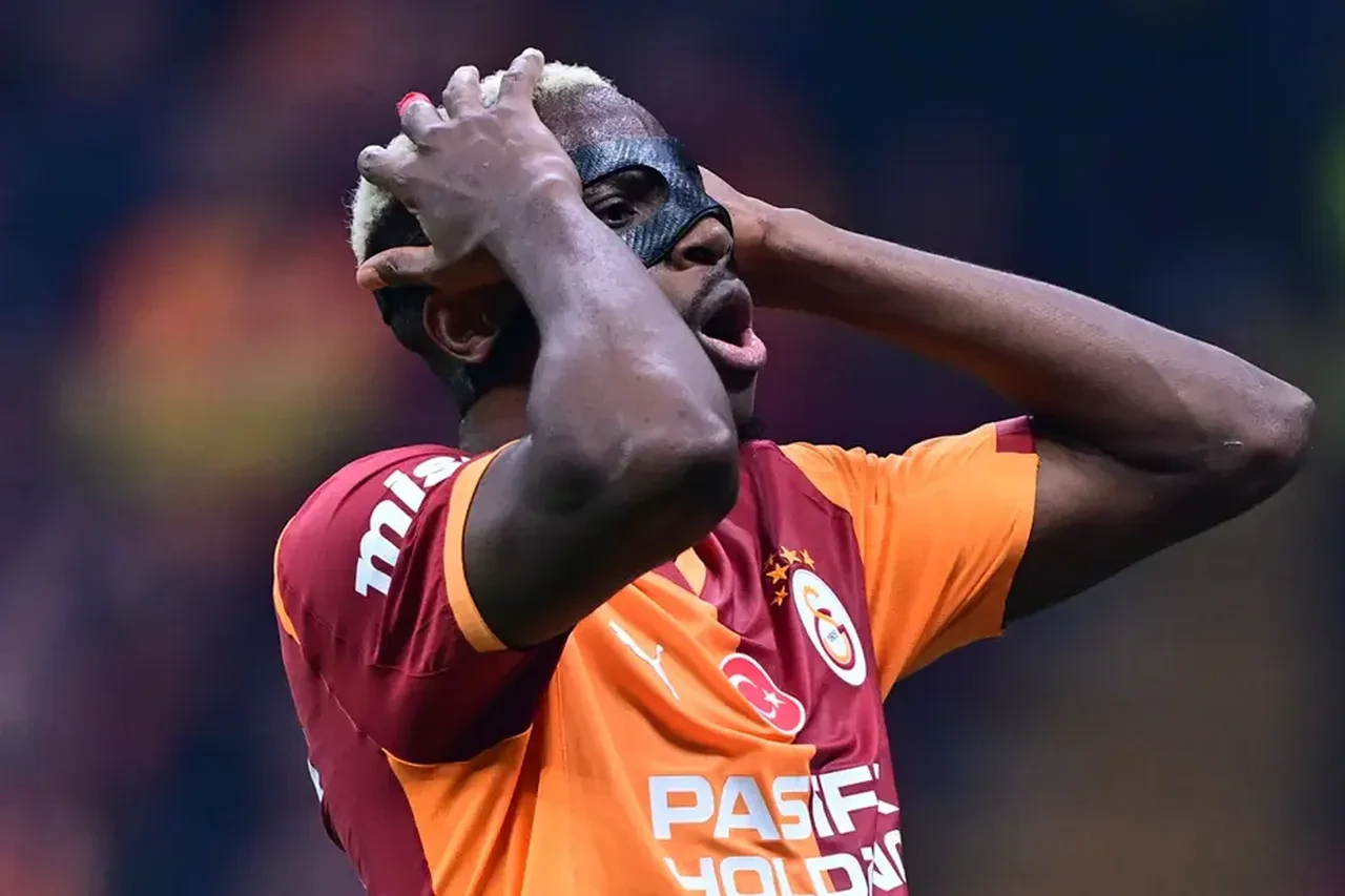 Osimhen takımdan ayrılıyor mu? Galatasaray'dan transferde ezber bozan 2 dev hamle!