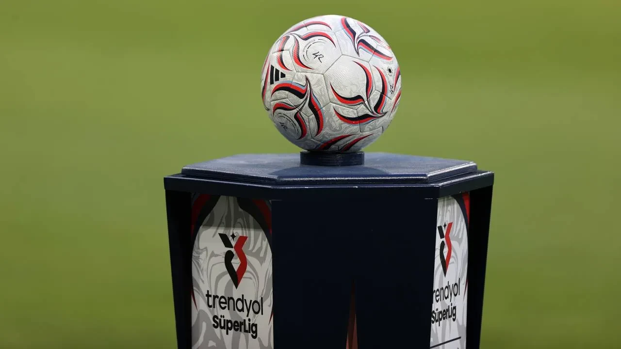 Süper Lig'de ilk hafta maçları tamamlandı! Ligin yeni ekibi Amedspor, ilk haftayı lider tamamladı