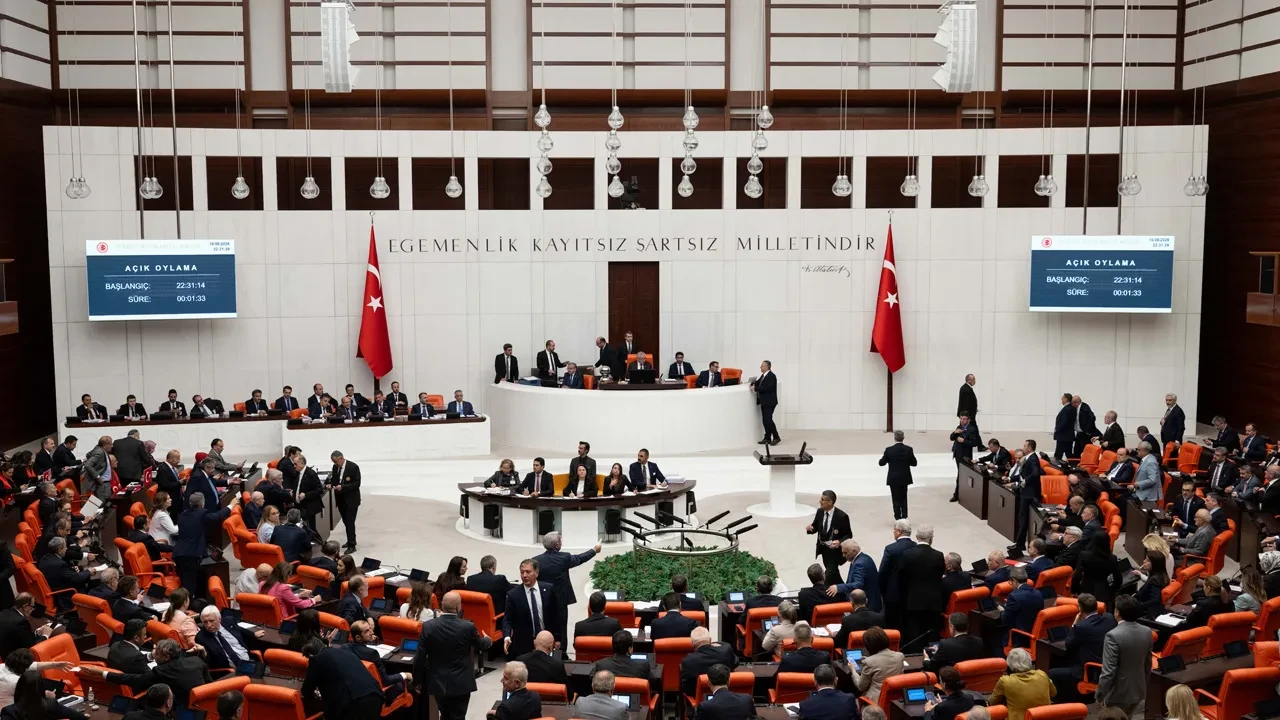 Terörsüz Türkiye süreciyle ilgili çerçeve yasa Resmi Gazete'de! Cumhurbaşkanı Erdoğan'dan ilk açıklama
