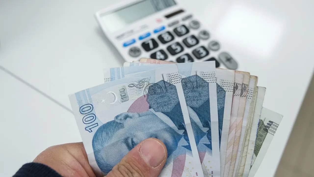 Yeni emeklilik ve prim düzenlemesi! 400 binden fazla kişiyi ilgilendiriyor: Şartlar belli oldu