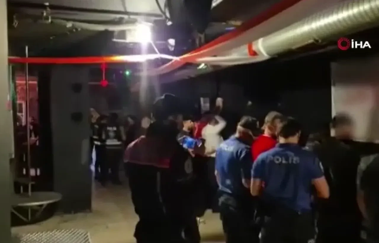 Ankara'da eğlence mekanlarına fuhuş ve insan ticareti operasyonu: 20 gözaltı