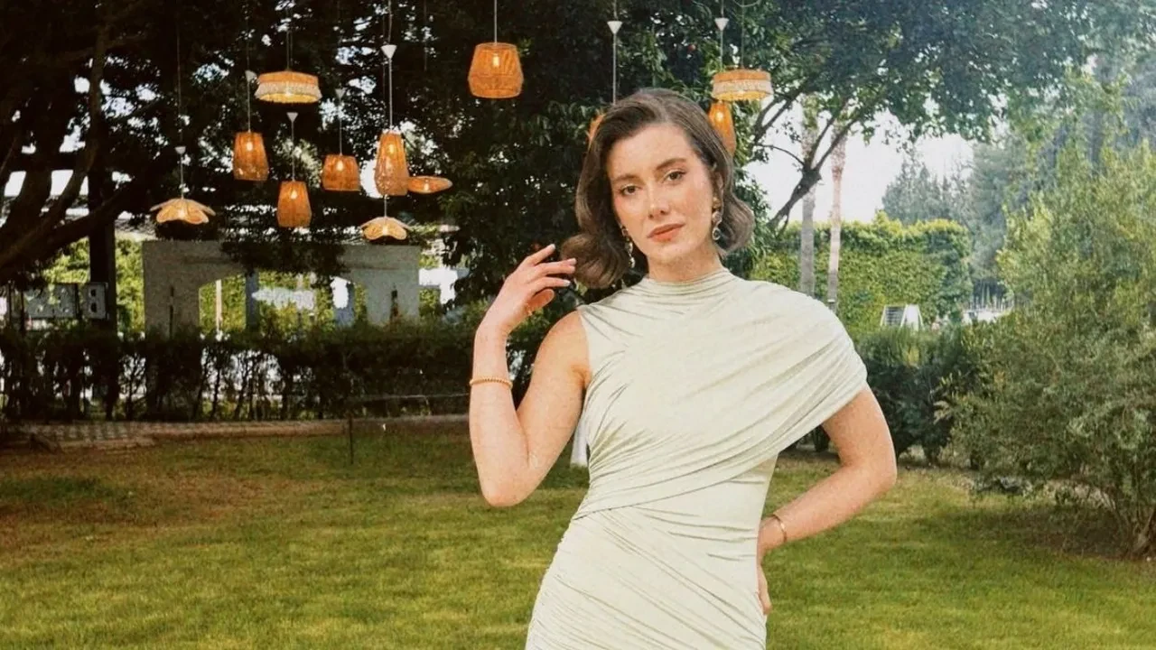 Beril Pozam'dan bebek müjdesi! Anne olmaya hazırlanıyor