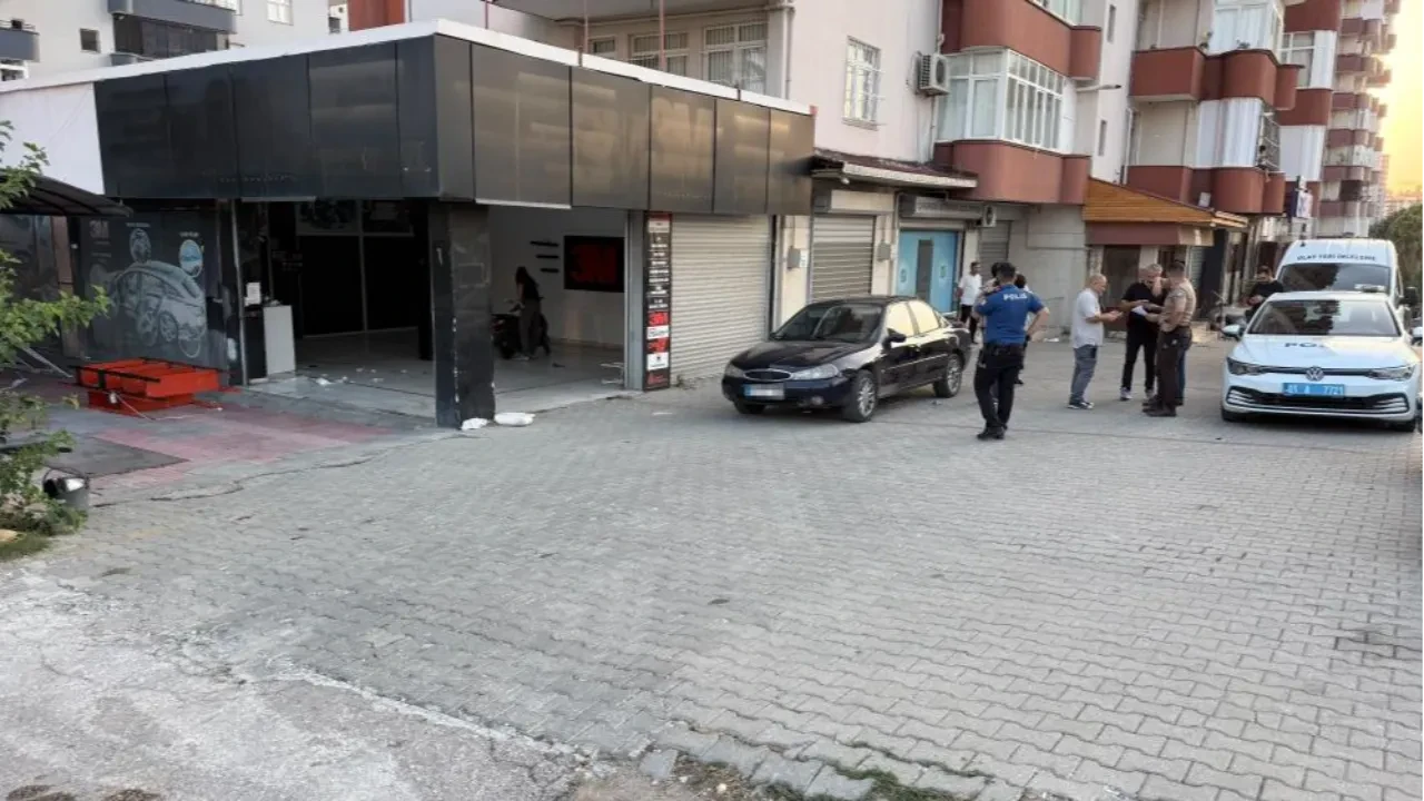 Çukurova’da kanlı kavga: Baba ve oğlu katledildi, anne yaralı