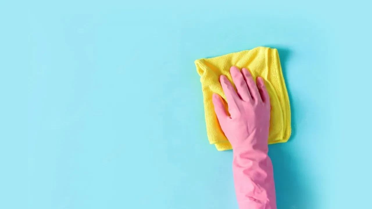Duvar boyası ustalarının sırrını öğrendim! Duvarları boyamış gibi temizlemenin formülü