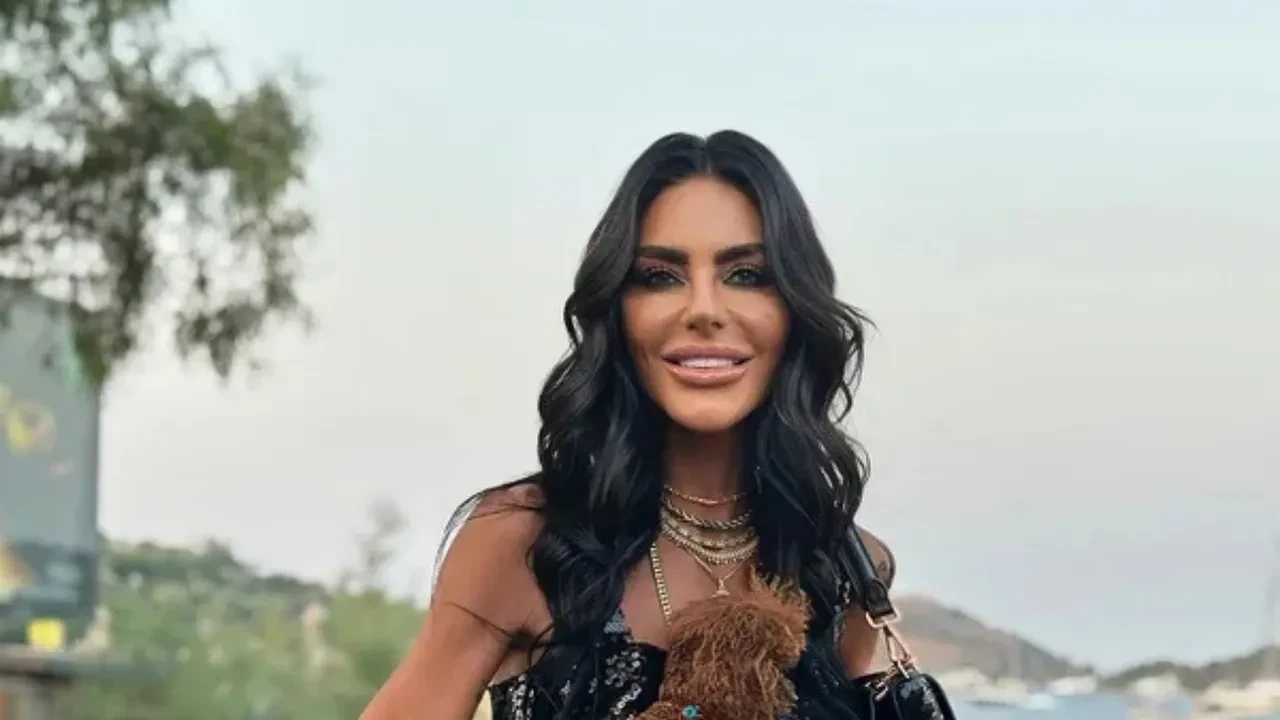 Faruk Yalçın'ın çocuklarından milyarlık miras kararı! Tarihi yalı için dudak uçuklatan fiyat