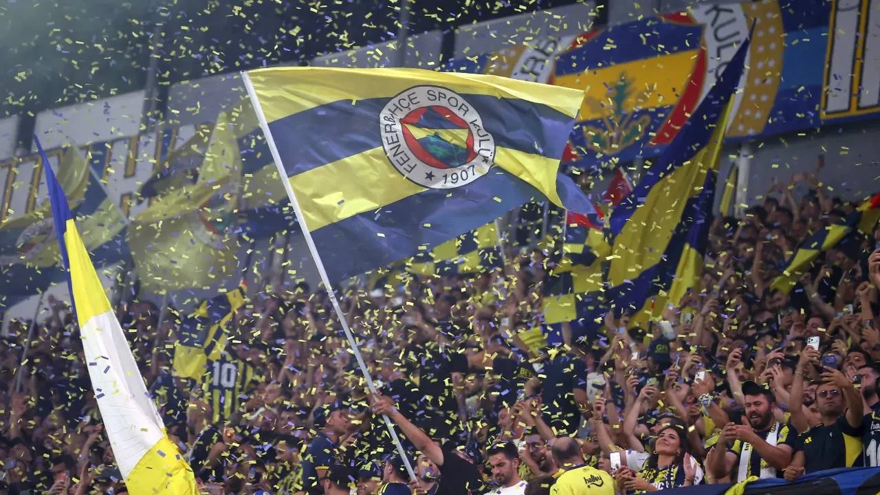 Fenerbahçe turu Fransa'ya bıraktı! Sarı-lacivertliler, Lyon ile berabere kaldı