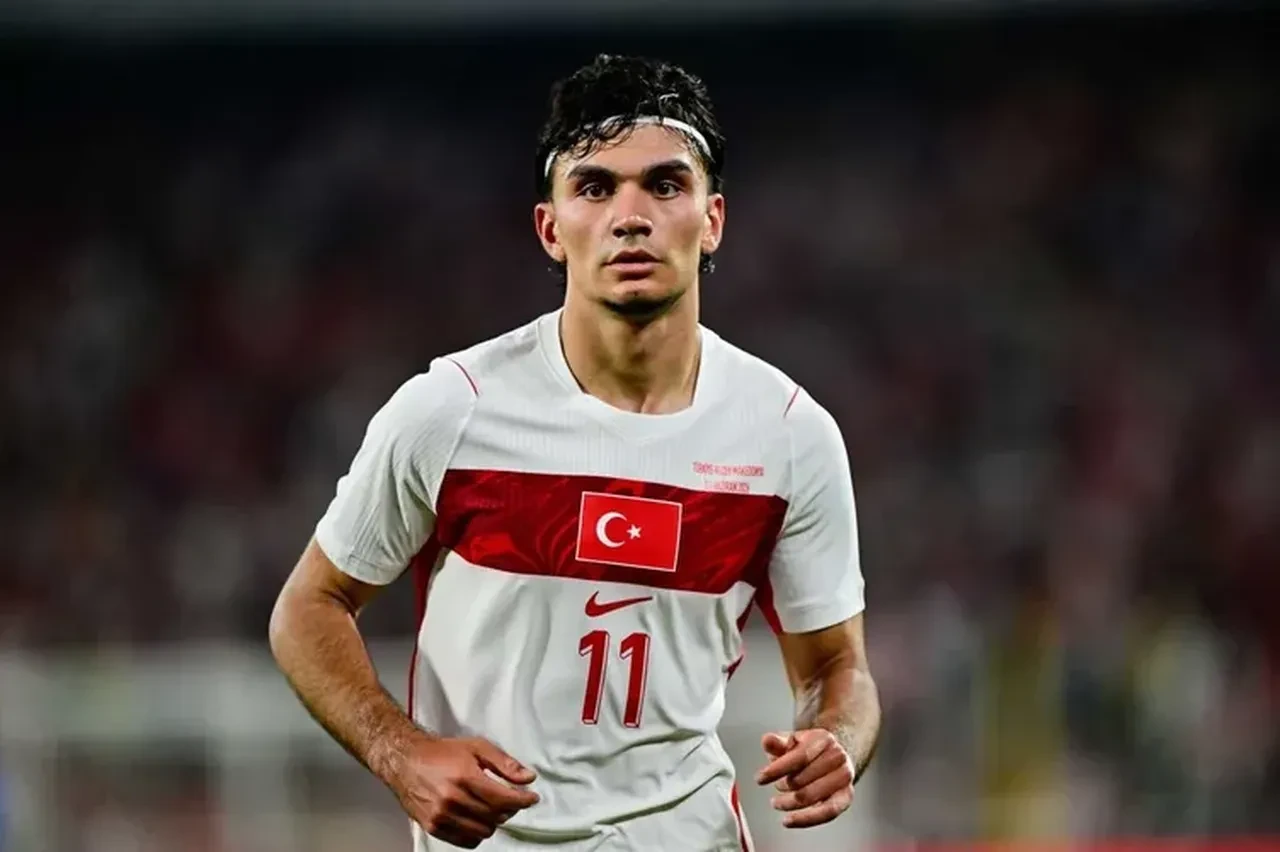 Frankfurt ile Galatasaray karşı karşıya: Can Uzun transferinde fark belli oldu!