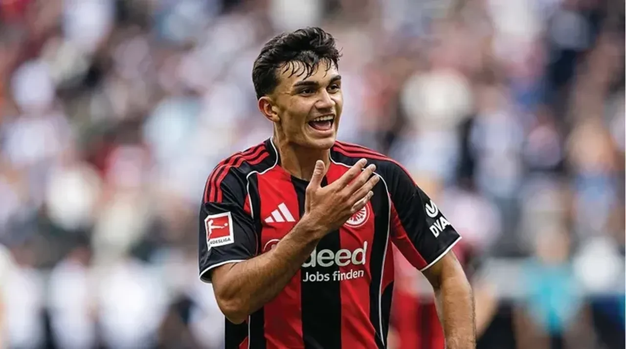 Frankfurt ile Galatasaray karşı karşıya: Can Uzun transferinde fark belli oldu!