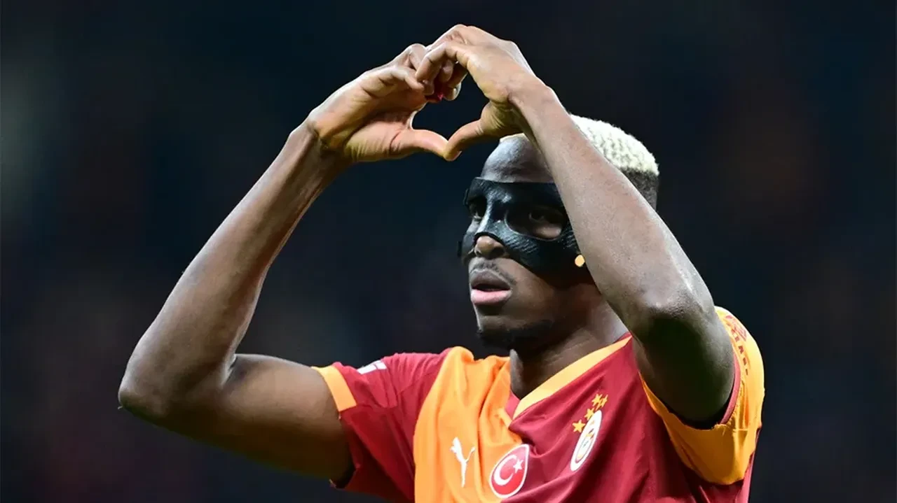 Galatasaray'da Osimhen depremi! Yıldız golcüye 150 milyon euroluk teklif: Yönetim kararını verdi