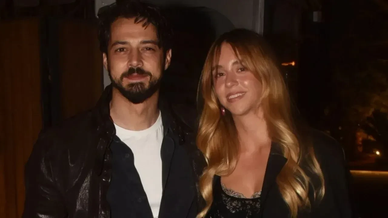 Mert Yazıcıoğlu sevgilisi Zeynep Artukmaç ile Mert Demir konserine katıldı! Çift evlilik sorularını cevapladı