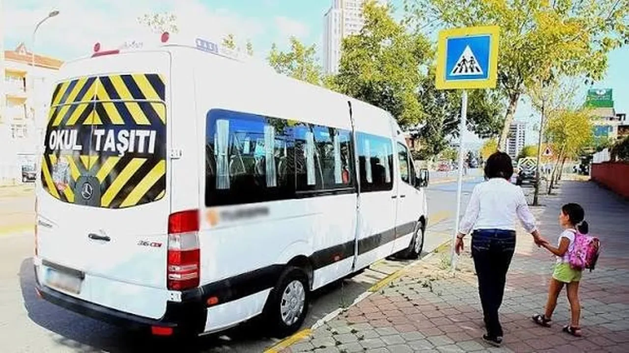 Okul servis fiyatları belli oldu: Bazı güzergahlar yıllık 93 bin lirayı buluyor