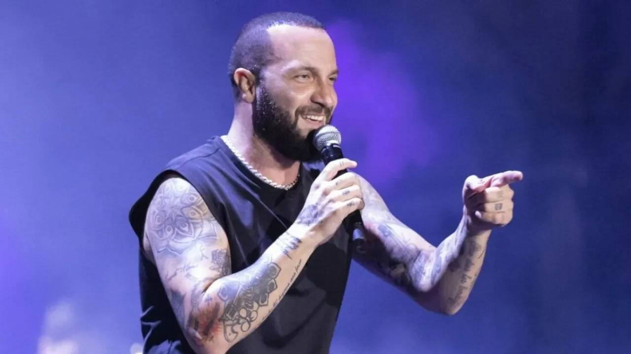 Şarkıcı Berkay Şahin üçüncü kez baba oldu! Kızına Mihre ismini koydu 