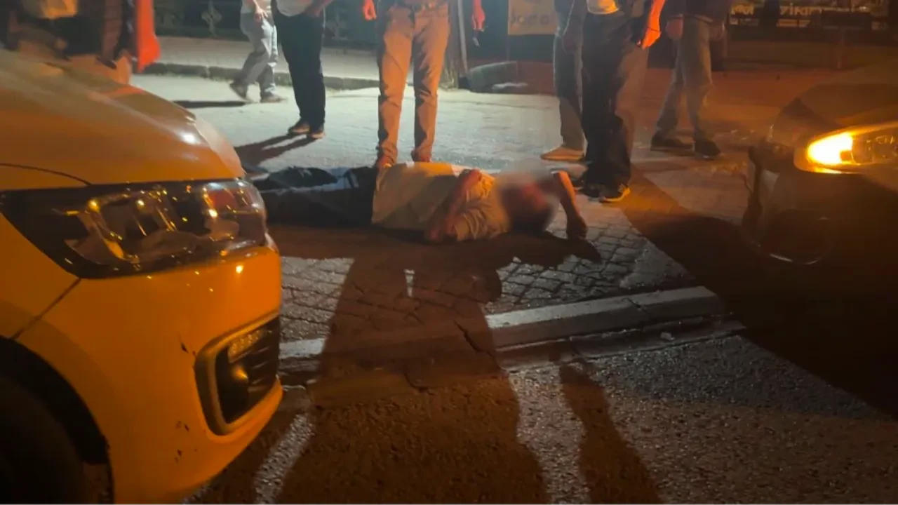 Taksiyi gasp etti sonra durağa geri getirdi! Araçta kalan arkadaşını taksiciler darbetti 