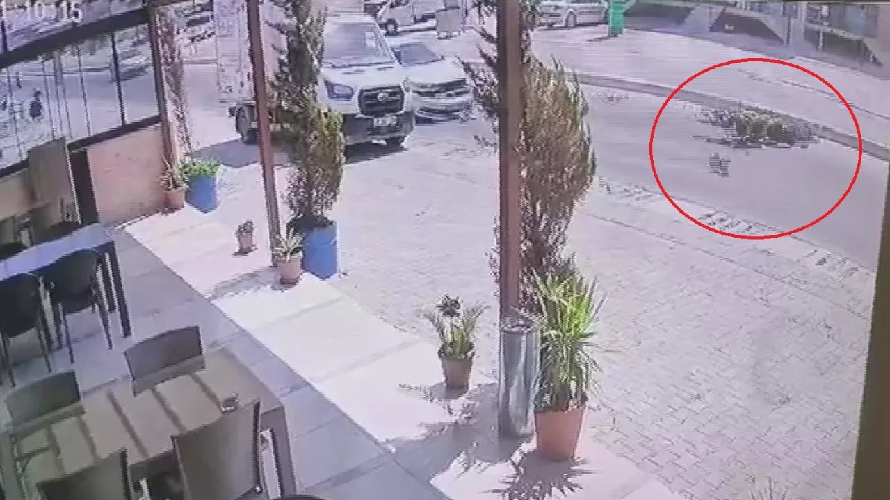 Antakya’da feci kaza: Çarpmanın etkisiyle havaya uçtu!