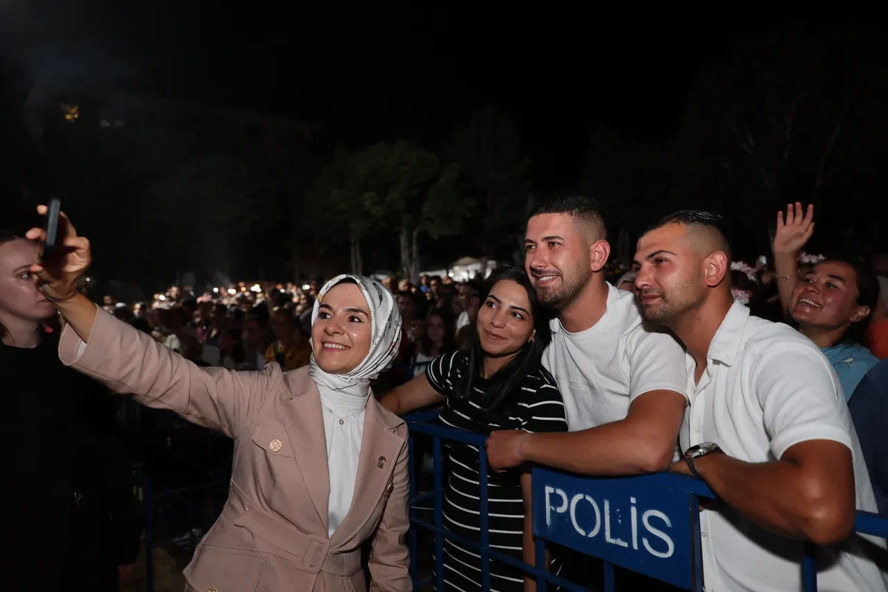 Bakan Göktaş Afyonkarahisar’dan duyurdu! Kadın kooperatiflerine dev destek