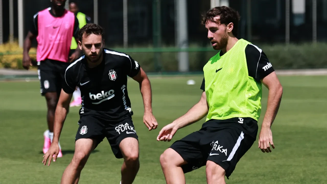 Beşiktaş, Hradec Kralove hazırlıklarına başladı