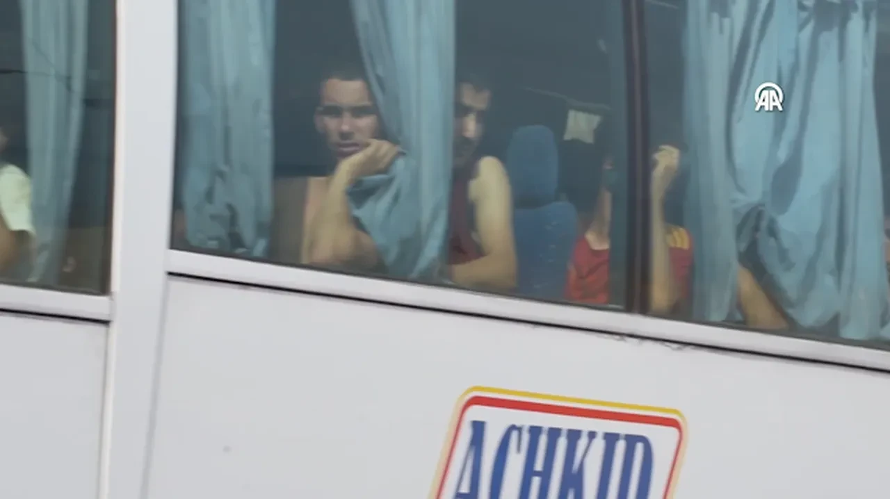 İspanya Sebte'ye gelen 69 binden fazla göçmen geri döndü: Eziyet çektik, ekmek, su bile bulamadık
