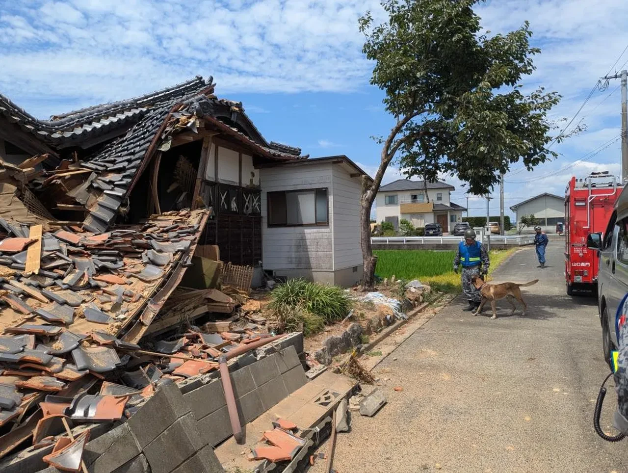 Japonya'da 7,1 büyüklüğündeki depremde can kaybı arttı! 359 sarsıntı kaydedildi