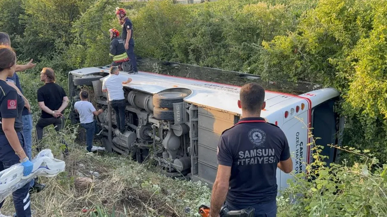 Samsun'da halk otobüsü devrildi: 21 yaralı 