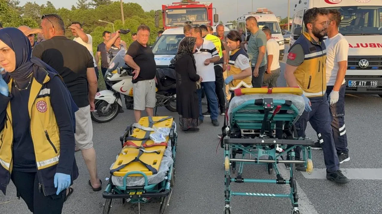 Samsun'da halk otobüsü devrildi: 21 yaralı