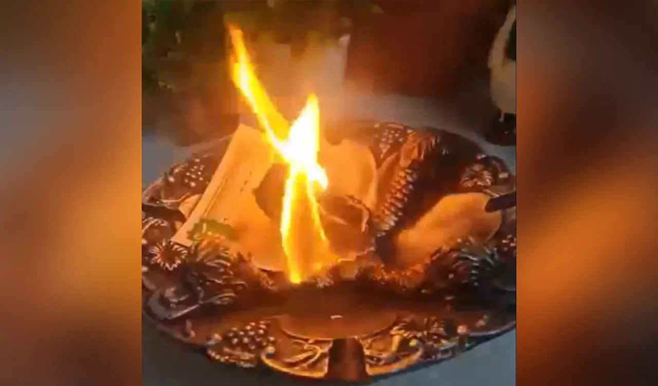 Suriye'de devrik lider Beşar Esad'lı paralar yakıldı! İki sıfır atıldı, yeni dönem başladı