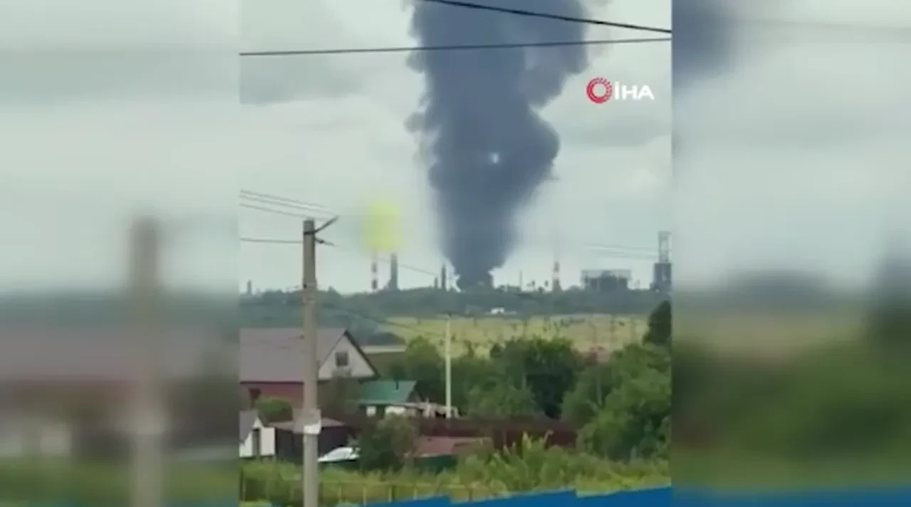 Ukrayna'nın vurduğu Rus konteyner gemisi Karadeniz'de battı