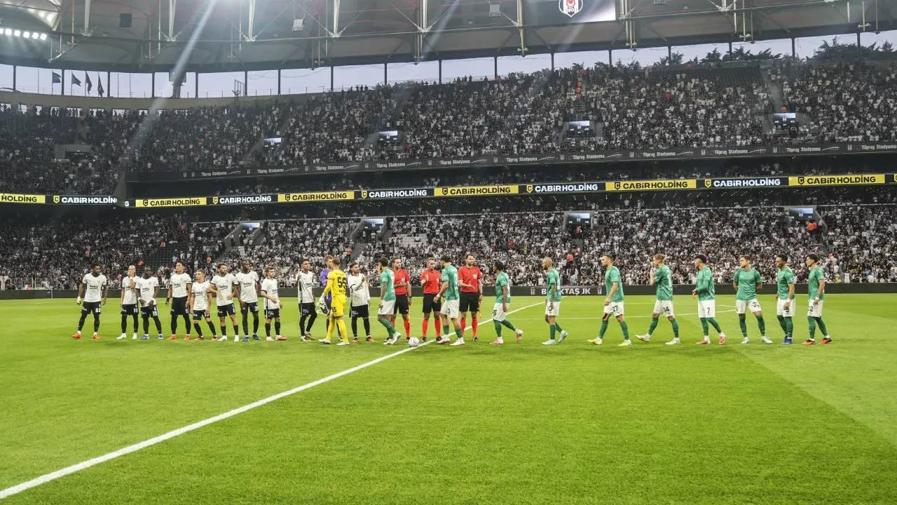 Beşiktaş tur kapısını araladı! Siyah-beyazlılar, Kauno Zalgiris'i 3-0 yendi