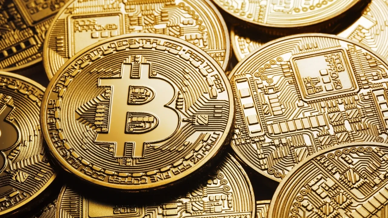 Bitcoin bir anda fırladı: Tarihin en büyük tasfiyesi yaşandı