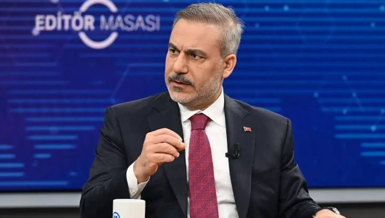 Dışişleri Bakanı Hakan Fidan'dan üçlü diplomasi trafiği: Mısır ve Suudi Arabistan ile kritik temas!