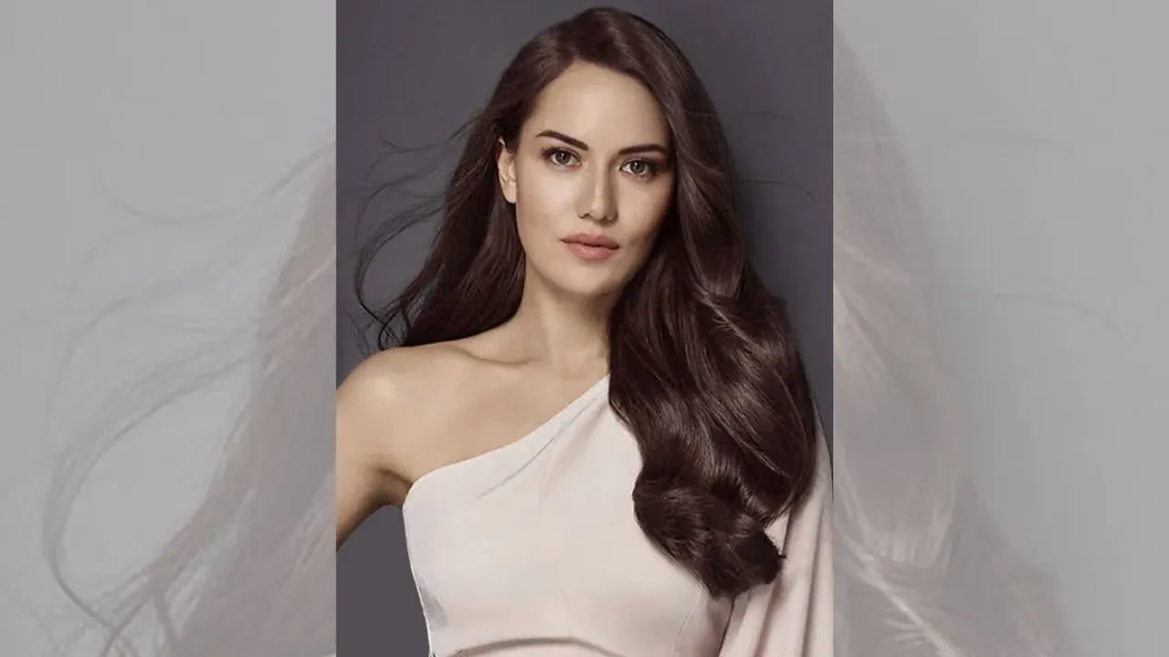 Fahriye Evcen'in 80 bin liralık çantası sosyal medyada olay oldu: "Bu çantaya bu para verilmez"
