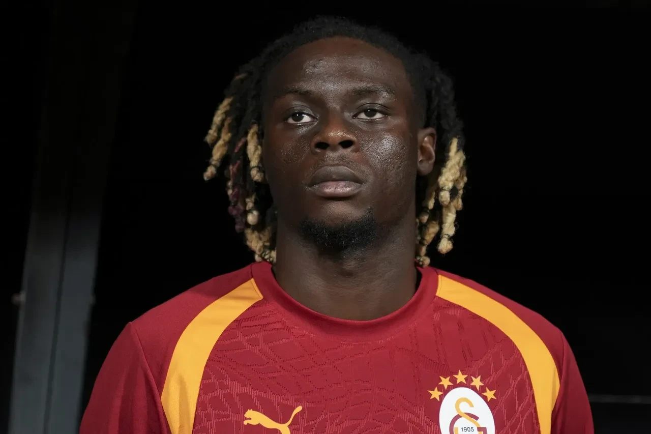 Galatasaray'da sürpriz ayrılık: Geldiği gibi gidiyor!