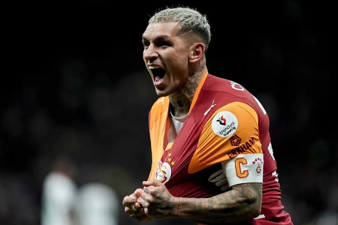 Galatasaray'da Torreira giderse yerine gelecek yıldız belli oldu! Okan Buruk çok istiyor