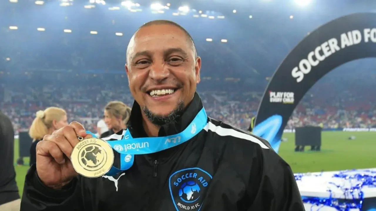  Müslüman olduğu konuşuluyordu! Roberto Carlos iddiaları cevapladı