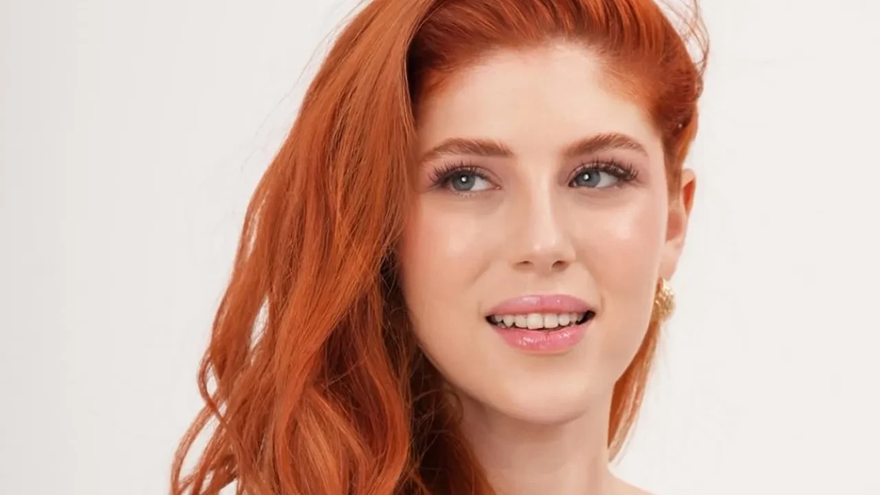 Oyuncu Beren Demirkaya'dan şoke eden iddia! "Yeni başrol beni istemediği için kadrodan çıkarıldım"