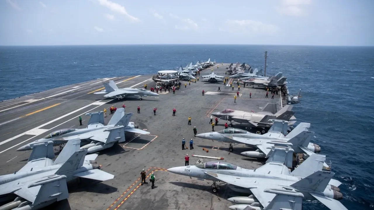 Rekora imza attı! 200 gün boyunca limana uğramadı: USS George Washington uçak gemisi Orta Doğu’ya konuşlandırıldı