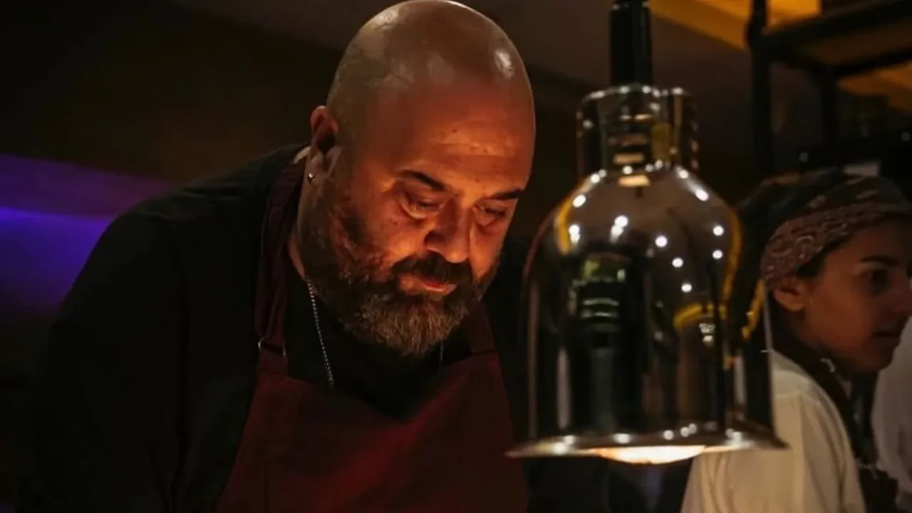 Somer Şef İstanbul'u terk etti! MasterChef programının sevilen jürisi gidiyor