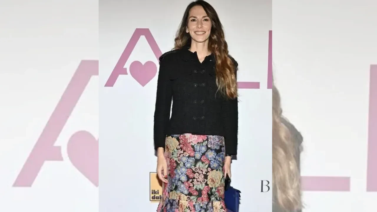 Tuzlu Kahve’nin senaristi Ece Yosmaoğlu şaşırttı! Afra Saraçoğlu ve Beren Saat ile bakın nasıl bir bağı var