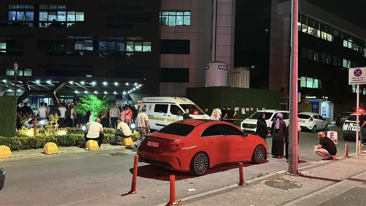 Yakınları hastaneye akın etti: Üvey oğlunun kurşunladığı adam hastanede hayatını kaybetti