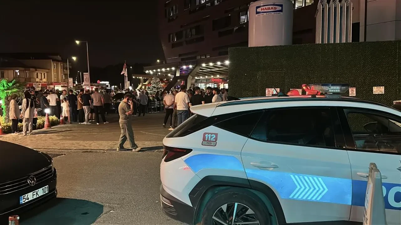 Yakınları hastaneye akın etti: Üvey oğlunun kurşunladığı adam hastanede hayatını kaybetti