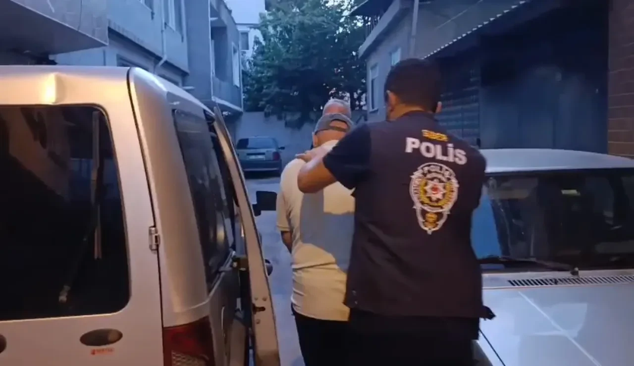 Yasa dışı bahis çetesine dev darbe! Çok sayıda gözaltı var