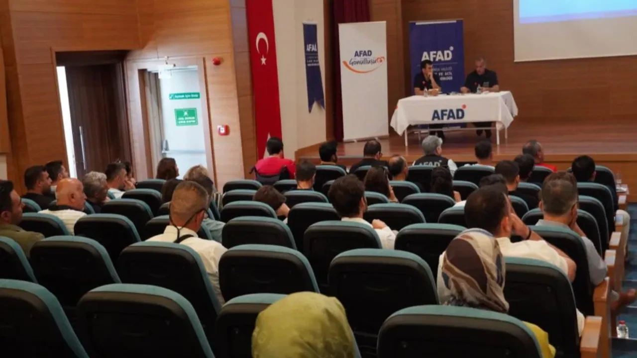 AFAD'dan Manisalılara kritik uyarı: Afetlere karşı 5 yıllık yeni İRAP süreci başladı