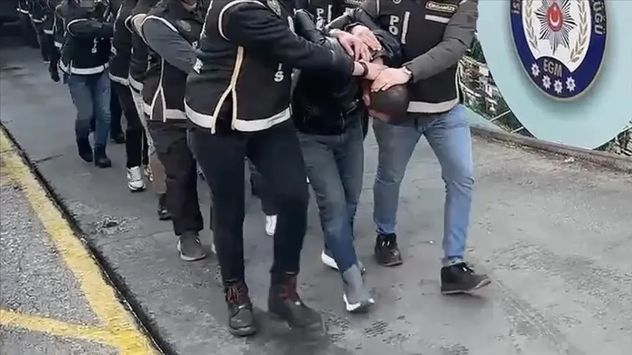 Akın Gürlek duyurmuştu! Ankara'daki günübirlik evlere fuhuş operasyonunda 12 tutuklama
