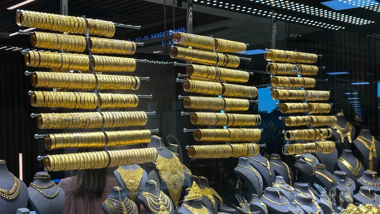 Altında 7 bin lira şoku! Kuyumcu kapılarında kuyruk oluştu