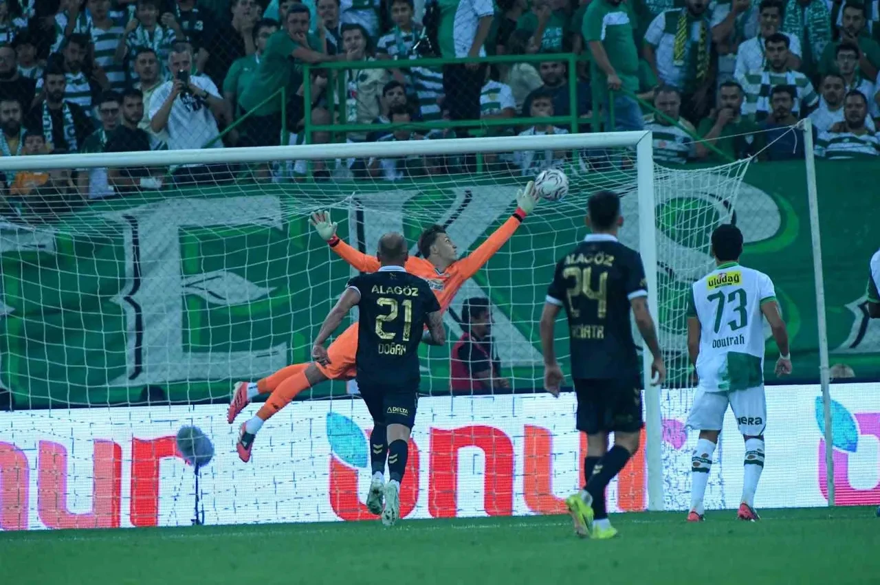 Bursaspor maçı hangi kanalda? Karagümrük CANLI maç yayını başlıyor