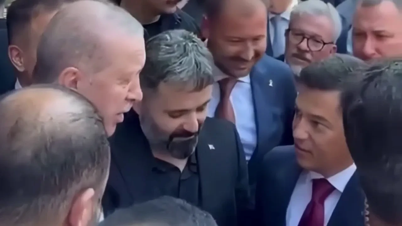 Cumhurbaşkanı Erdoğan'dan CHP'li Marmaris Belediye Başkanı'na AK Parti daveti: Gelmek istiyorsan kapımız açık